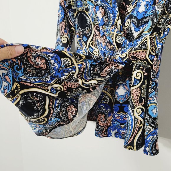 💕New Directions Blouse Shirt Top Multicolor Stretch Paisley Print V-Neckline - Picture 5 of 8